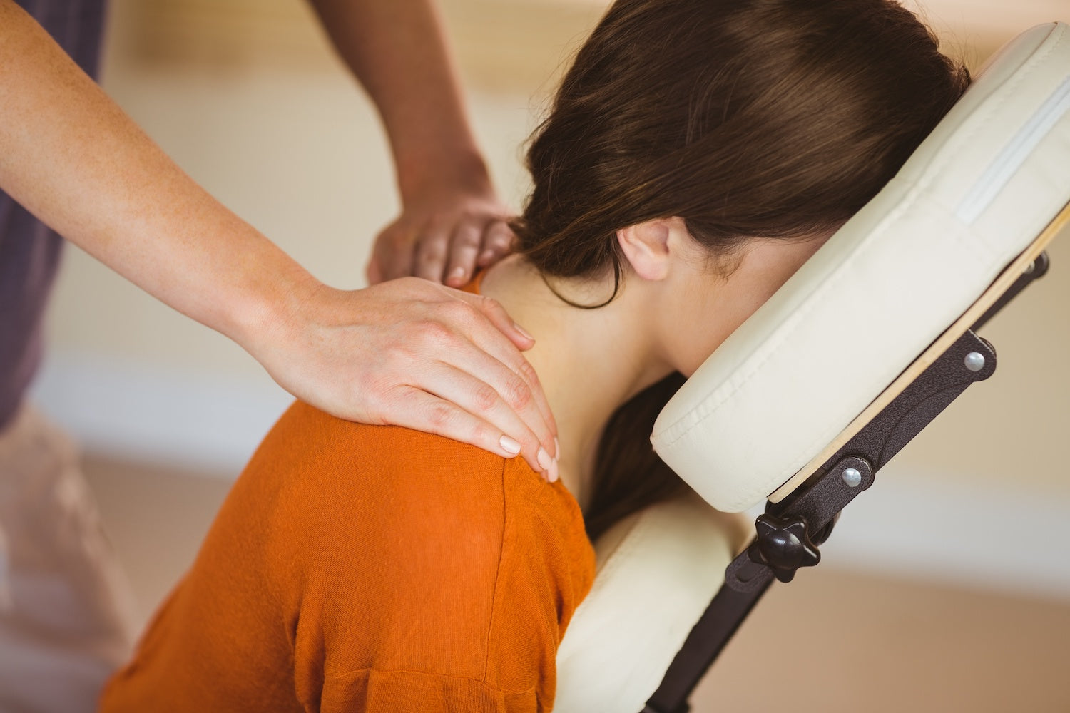 Back and shoulder discount massage
