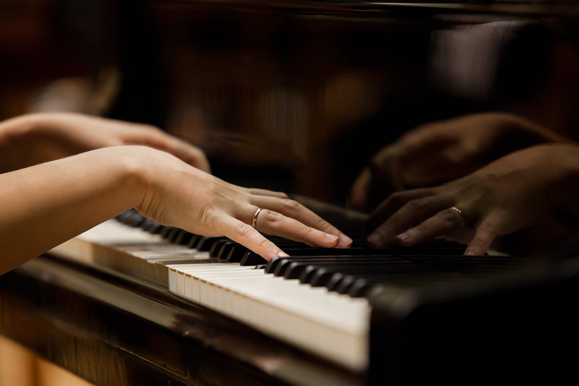How to Ease Back Pain while Playing the Piano